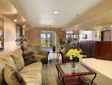 Baymont Inn & Suites By Wyndham Anchorage Airport Exteriör bild